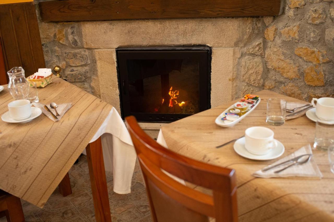 La Casona De Cardes Ξενοδοχείο Onís Εξωτερικό φωτογραφία